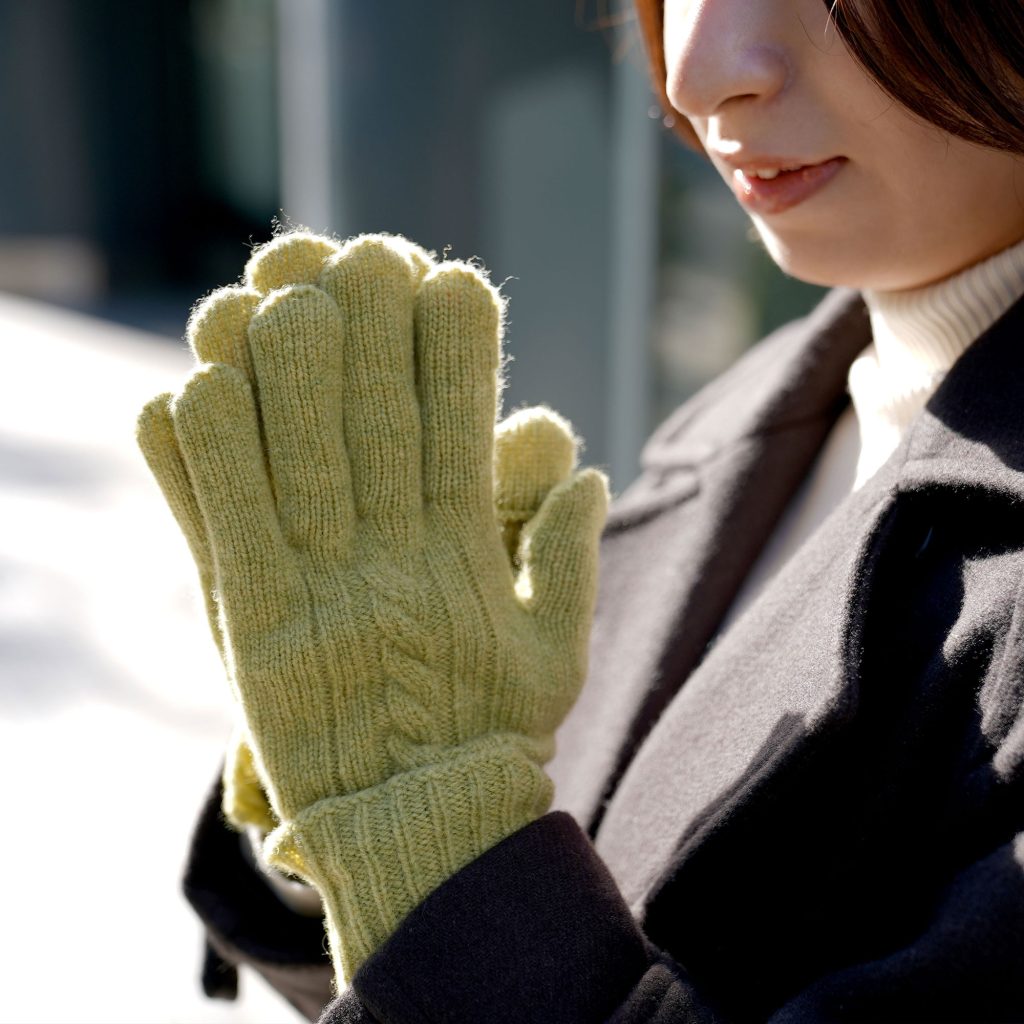 寒～い日でも外さずに暖かい♪ 指紋認証ウール手袋レディース日本製